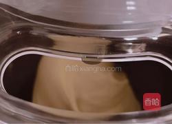 胡萝卜包菜包的做法图解2