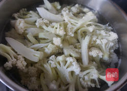 花菜木耳炒肉片的做法图解4