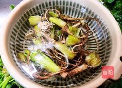 芹根鱼骨汤的做法图解1