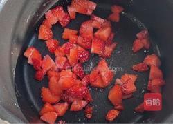 草莓西米牛乳杯的做法图解3