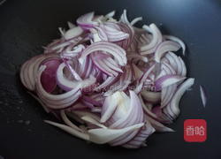 洋葱木耳炒肉丝的做法图解7