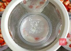 草莓奶冻杯的做法图解12