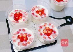 草莓奶冻杯的做法图解13
