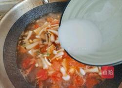 番茄菌菇豆腐汤的做法图解8