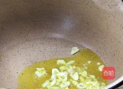 虾皮枸杞溜白菜的做法图解4