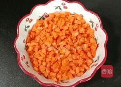 胡萝卜木耳蛋炒饭的做法图解3