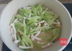 白玉菇炒莴笋的做法图解7