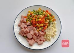 午餐肉炒时蔬的做法图解1