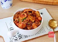 Illustration of how to make hot pot base braised rice 7