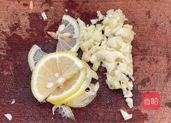 无骨鸡爪的做法图解1