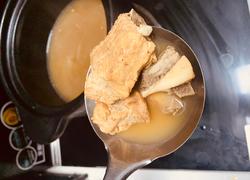 砂锅排骨汤