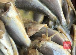 骨头都酥了的炸小黄花鱼的做法图解3