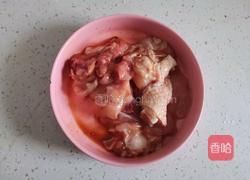 香菇鸡丁米线的做法图解2