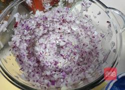 牛肉洋葱水饺的做法图解5