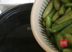 水煮碗豆的做法图解3