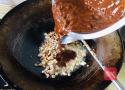 香菇炸酱面的做法图解6