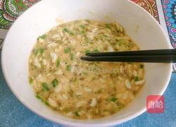 槐花鸡蛋饼子的做法图解7