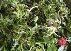 荠菜鸡蛋水饺的做法图解1