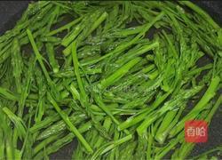 清炒芦笋尖的做法图解3