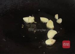 黑木耳炒西兰花的做法图解4