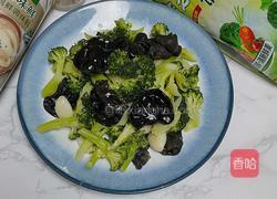 黑木耳炒西兰花的做法图解9