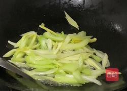 芹菜炒扇贝的做法图解4