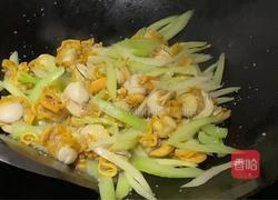 芹菜炒扇贝的做法图解7
