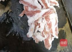 五花肉炒金竹笋的做法图解3