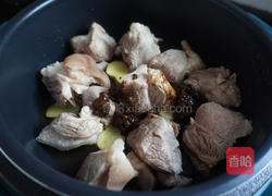 木耳炖肉 的做法图解6