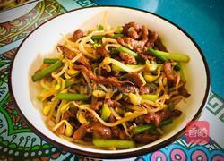 黄豆芽炒过油肉的做法图解10