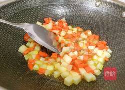 槐花菠萝炒饭的做法图解7