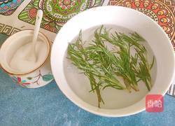 迷迭香柠檬茶的做法图解3