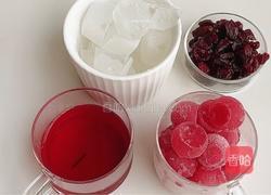 蔓越莓果汁饮的做法图解1