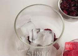 蔓越莓果汁饮的做法图解3