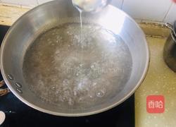 荠菜大肉水饺的做法图解2