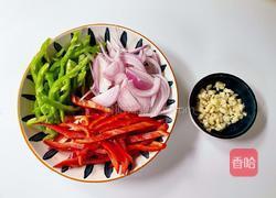 牛肉炒意面的做法图解4