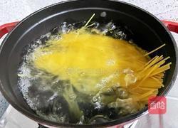 牛肉炒意面的做法图解5