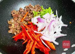 牛肉炒意面的做法图解9
