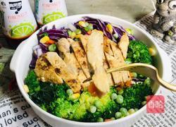 鸡胸肉彩蔬沙拉的做法图解11