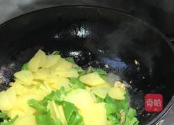 青椒土豆炒肉片的做法图解10