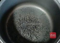 焦糖奶茶的做法图解2