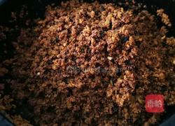 熬制牛肉香辣酱的做法图解8