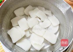 火腿肠鸡蛋炒年糕的做法图解3