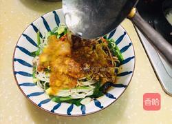 油泼辣子拌面的做法图解9