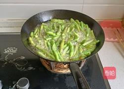 干煸豆角的做法图解2