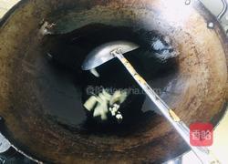 香菇炒小白菜的做法图解2
