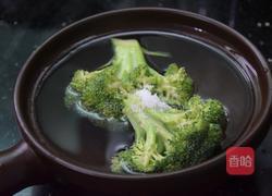 藜麦鲜虾蔬菜沙拉的做法图解3