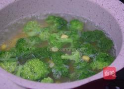 藜麦鲜虾蔬菜沙拉的做法图解6