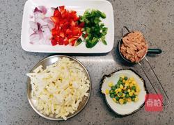 金枪鱼芝士披萨的做法图解7