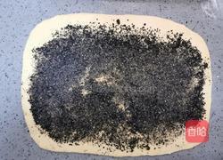 南瓜黑芝麻卷的做法图解10